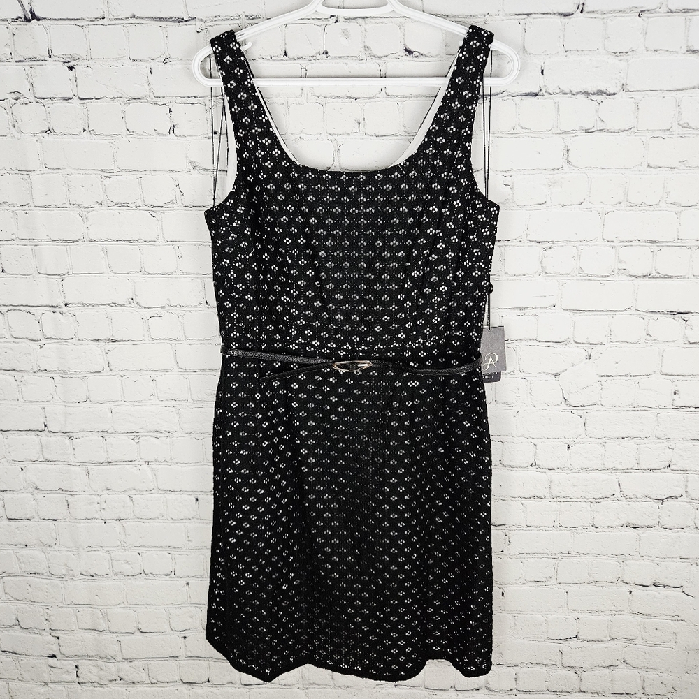 ADRIANNA PAPELL | two-tone diamond lace overlay belted sleeveless dress